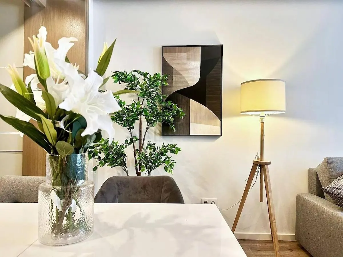 Innere Stadt I City Centre I Designer Flat Vienna 0*,